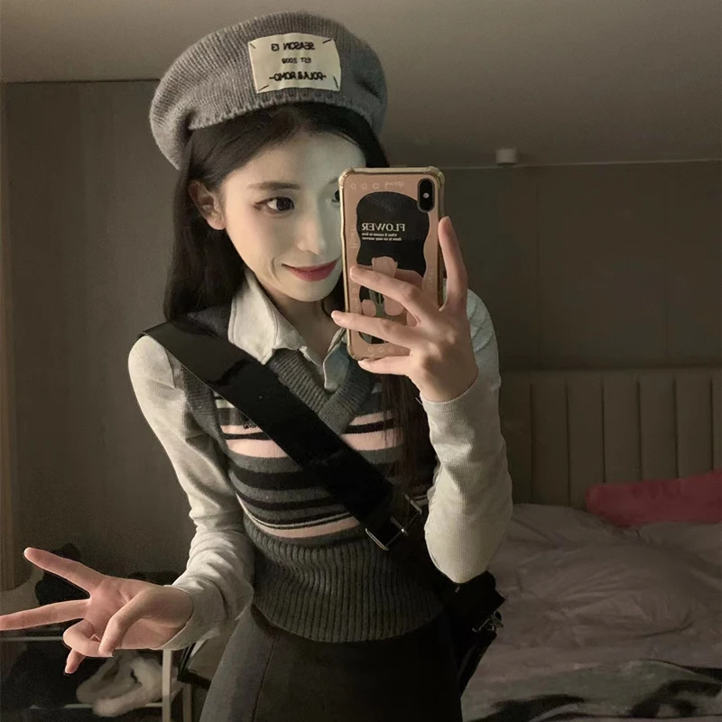 

Женский вязаный жилет с V-образным вырезом и полосками, летний топ с вышивкой в стиле бейсбола, модный для колледжа