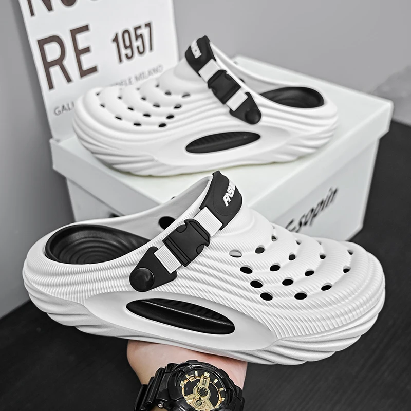 

Summer Men Slippers Outdoor Foam Garden Clogs Home Shoes Male hole Shoes Light Water Shoes Comfort Home Soft Slippers