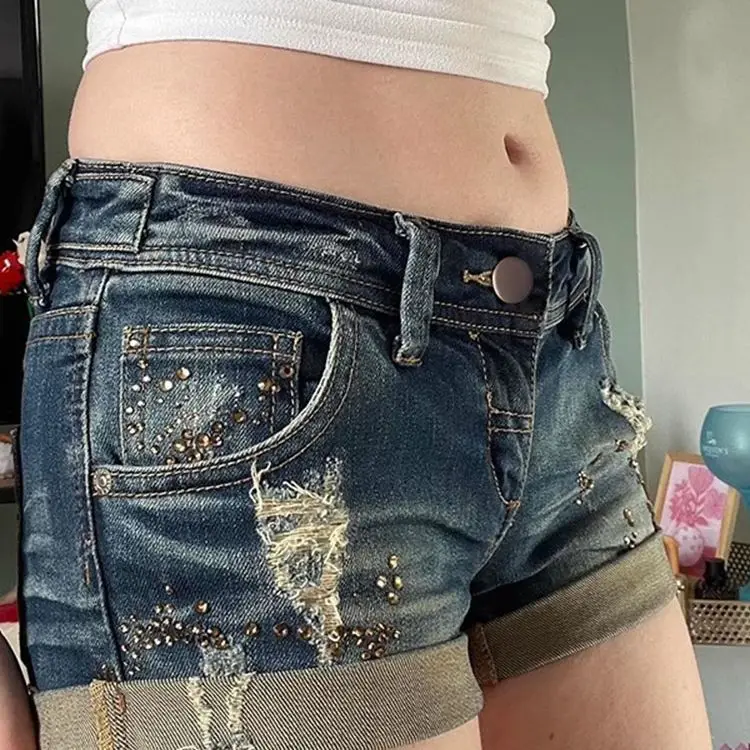 

Женские джинсовые шорты больших размеров в стиле Y2K с заниженной талией и стразами в стиле пэчворк, сексуальные облегающие шорты, модный наряд