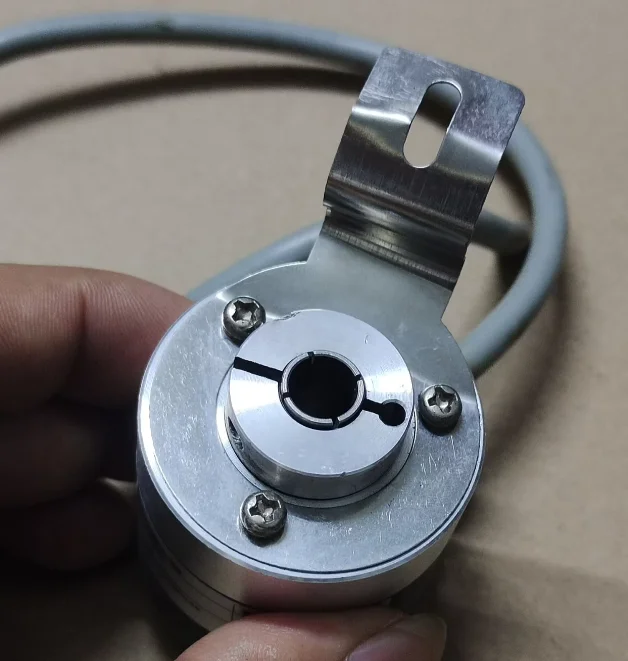 EI40H8-C6PR-100 Second hand encoder test OK,
