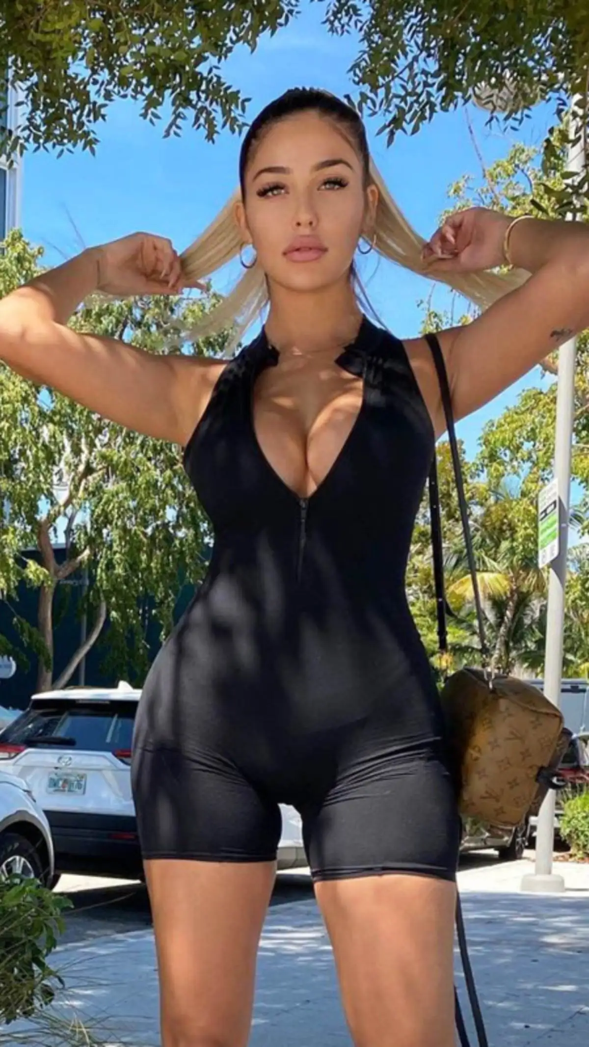

Women's High-Waist Hollow out Sports Jumpsuit Hip-Lifting One-Piece Suit Svel Comfortable Fabric Faionable plus Size