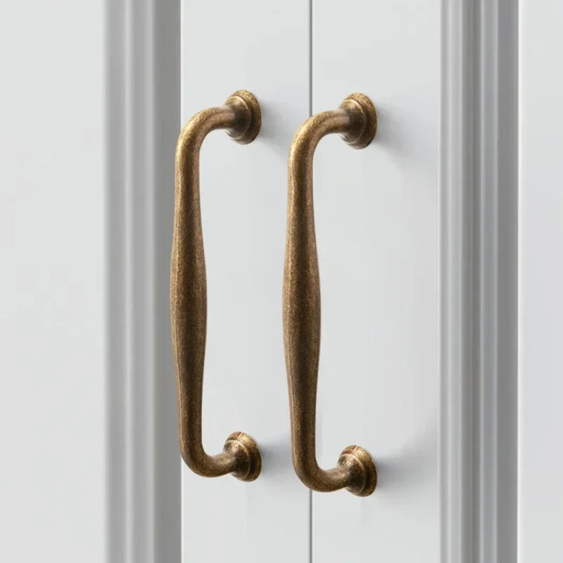 Antike Messing-Möbelgriffe und -knöpfe, Bronze-Schrankgriffe, Schranktürknöpfe, Retro-Messing-Küchenschrankbeschläge – Detail 2