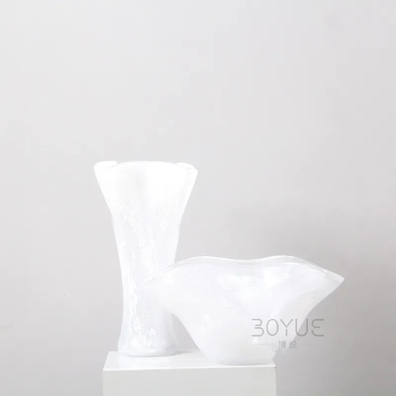 Nordic White Ceramic Vase Irregular Glazed Flower Pot Modern Luxury Home Decor For Living Room Dried Flower Arrangement Hotel