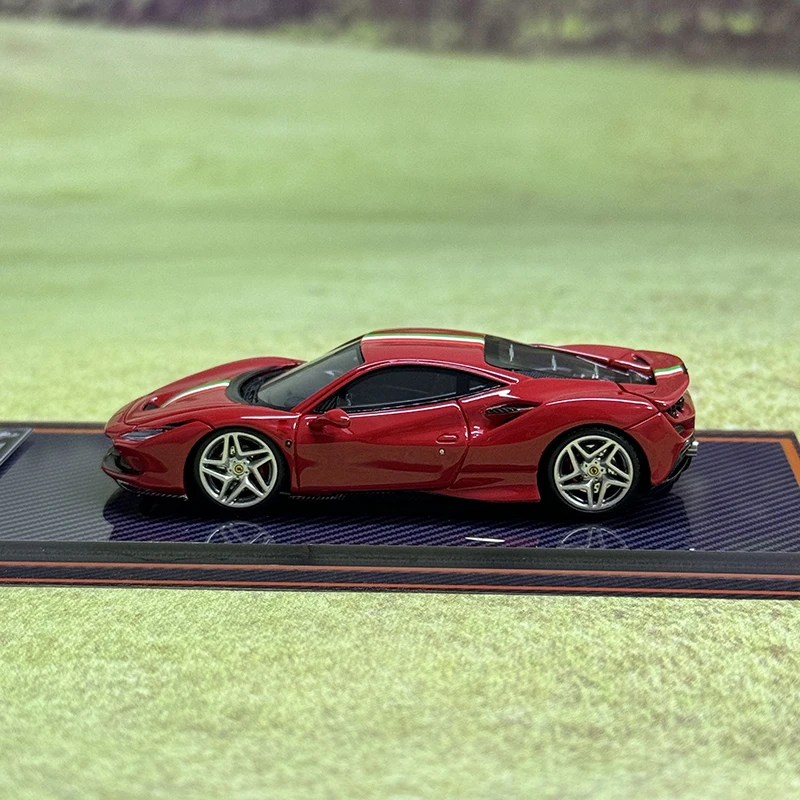 U2 1:64 novitec F8 Red   Car Model Collection Miniature