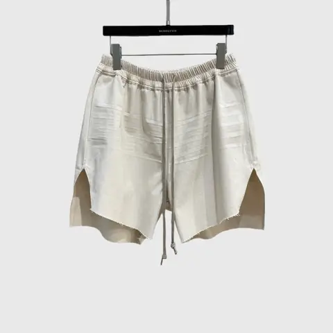 Herrshorts i mörkt RO-modell med slits i sidan, casual shorts, 25RO, lösa shorts med vida ben och dragsko 10 best sales herrshorts med sidoslit - №5