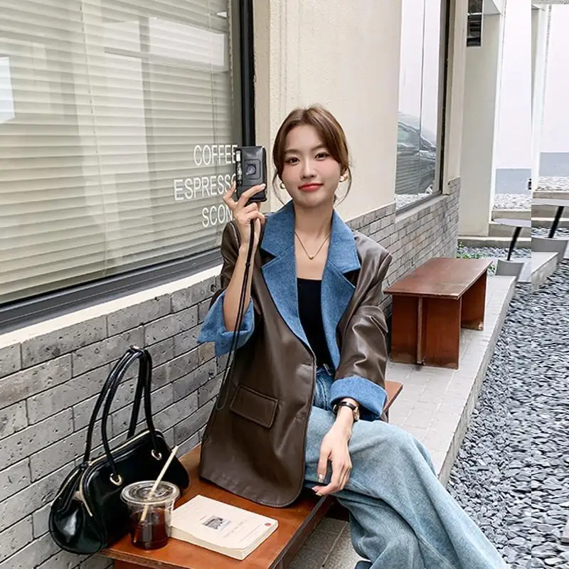 Kurtka damska SuperAen 2026, nowa kolekcja wiosenna, patchworkowa, dżinsowa, z kołnierzem, skórzana, w stylu high street, oversize, koreańskie płaszcze.