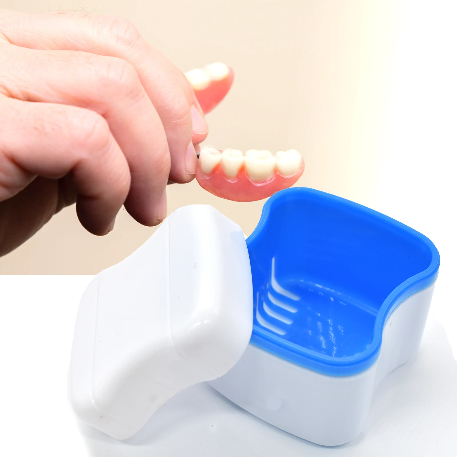 1Pcs Blue Green Denture False Teeth Box Storage Box Rinse And Clean The Denture Case Dental Oral Care Heath Tools
