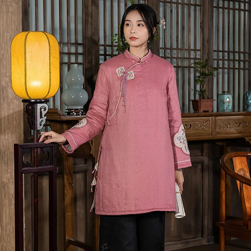 Neue chinesische High-End-Leinens tickerei langer, mit Baumwolle gepolsterter Mantel Damen klassischer genähter leichter Mantel Herbst-und Winterkleid ung