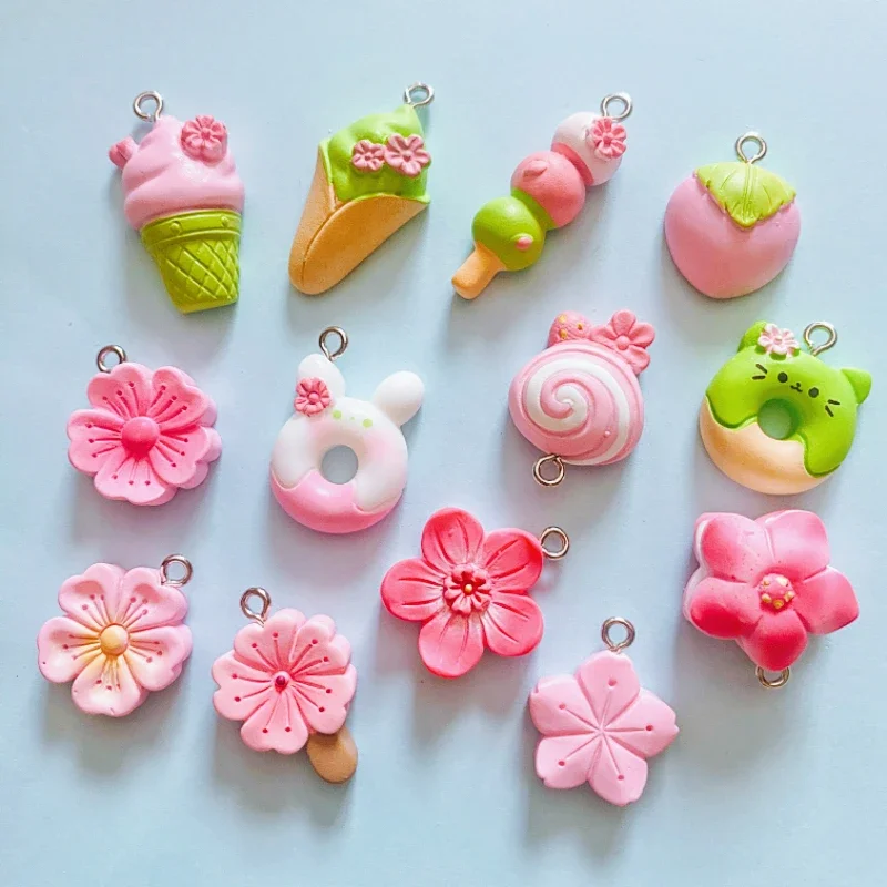 10Pcs Cat Bread Flower Resin Charms for DIY Jewellery Making
