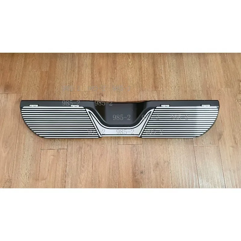 Second Row Foot Rest Pedal & Floor Mat for V260 V260L V300 Commercial Vehicle Upgrade