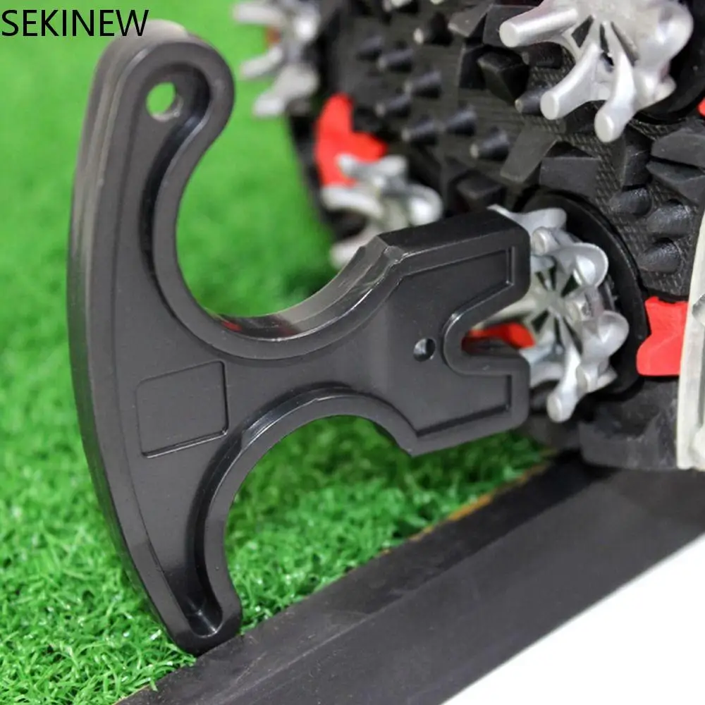 Screw in Out Golf Spikes ประแจเปลี่ยนง่ายพลาสติก Handle Golf Cleat Removal Twister ปรับรองเท้ากอล์ฟ Remover