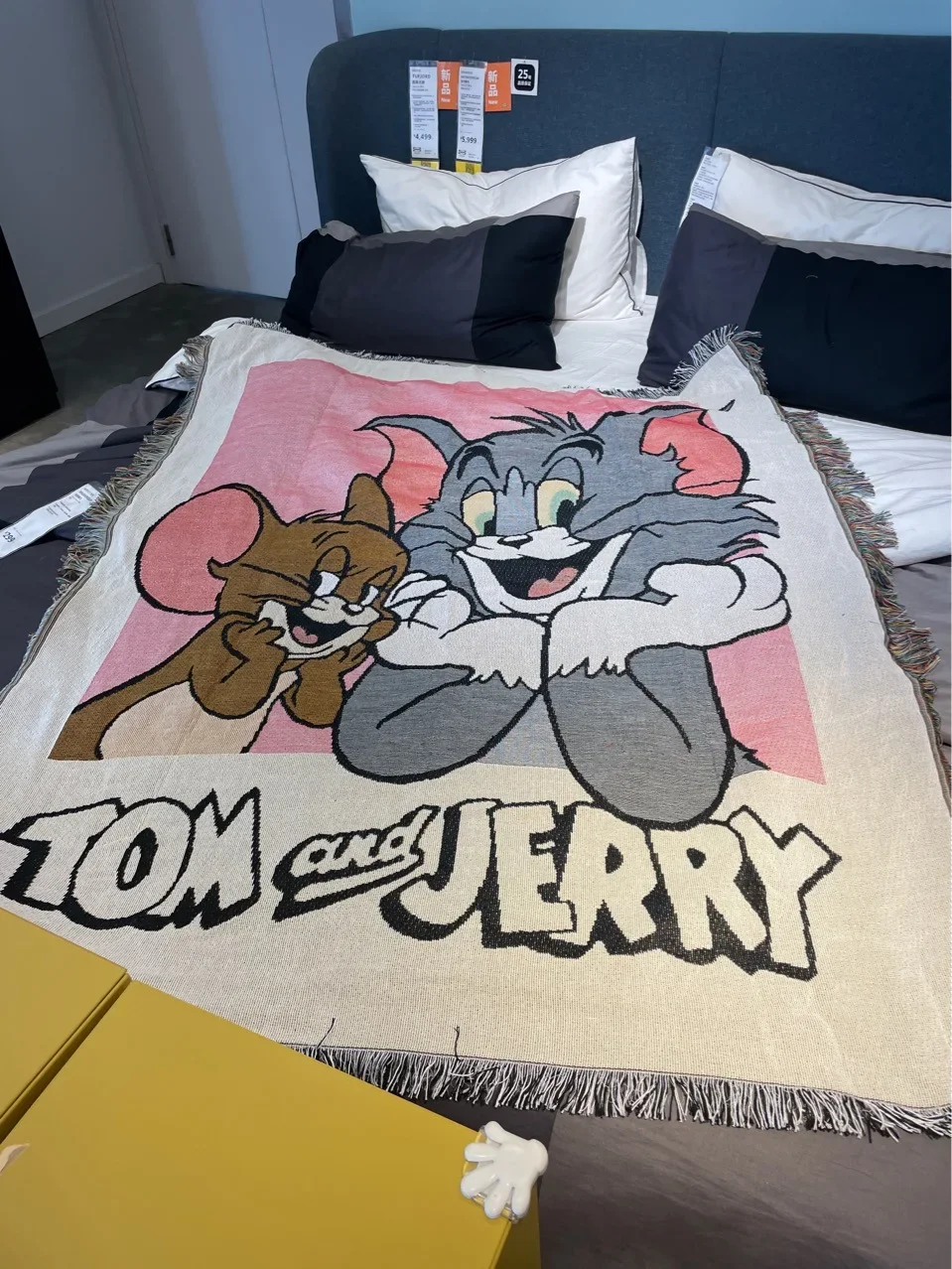 Catoon Tom Jerry Blankets Carpet Geometry Sofa Cover Tapestry Picnic Travel Throw Blanket