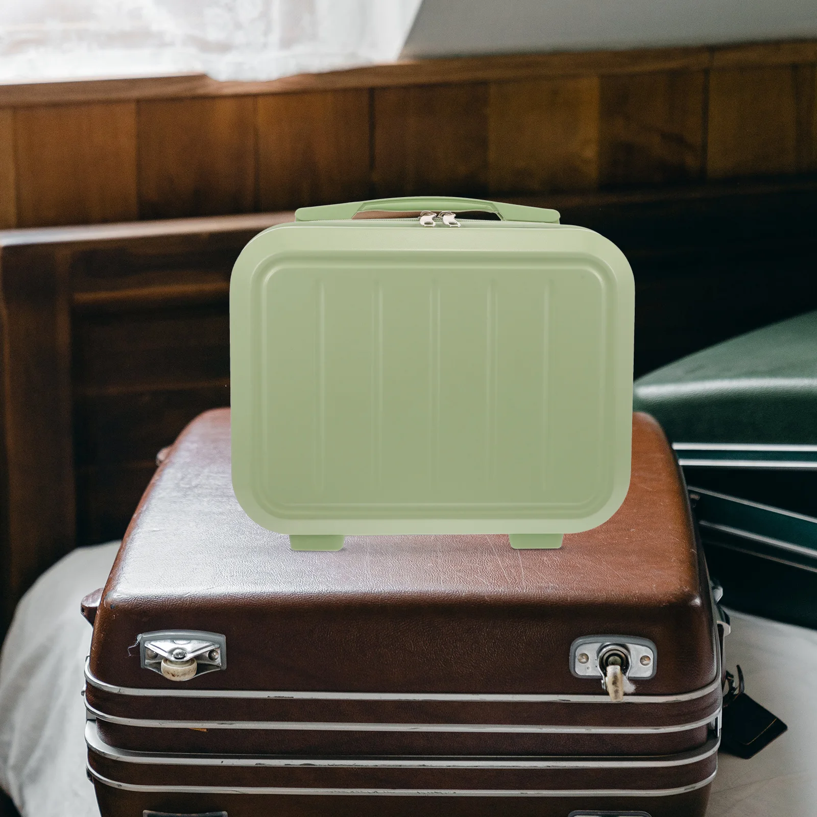 

14 Inch Travel Makeup Case Lightweight Polyester ganizer Avocado Green Hard Structure Portable Cosmetics Box Storage