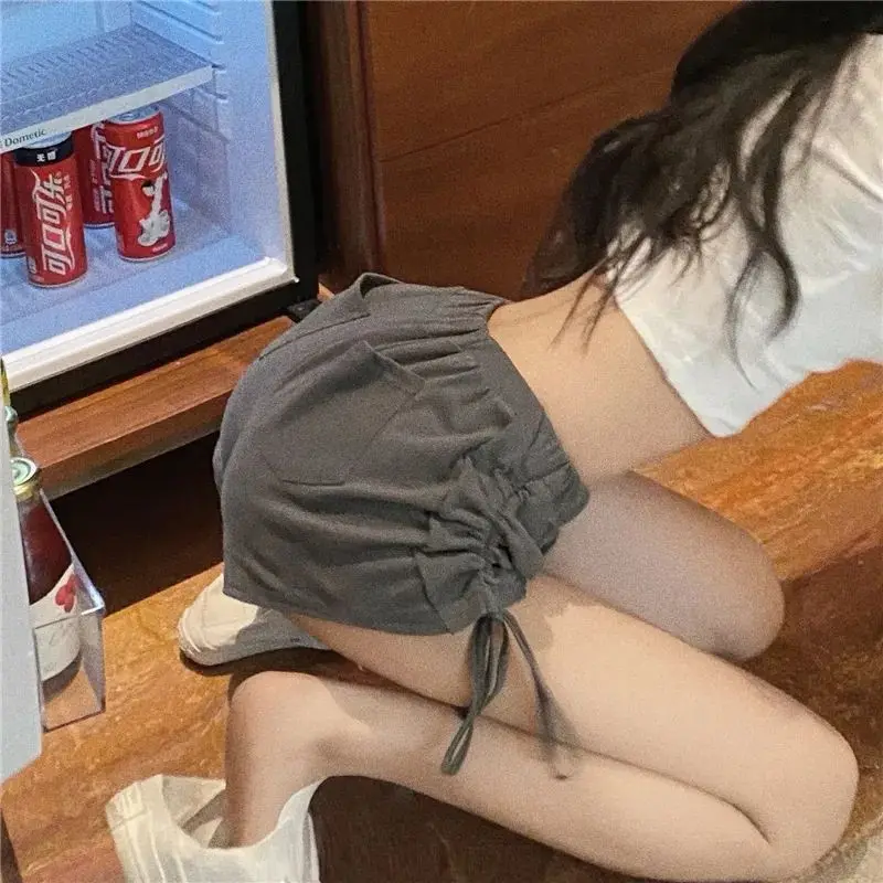 

Женские шорты, лето 2025, новинка 2023 года, популярные повседневные спортивные свободные брюки с высокой талией и завязками для девочек, модные универсальные брюки