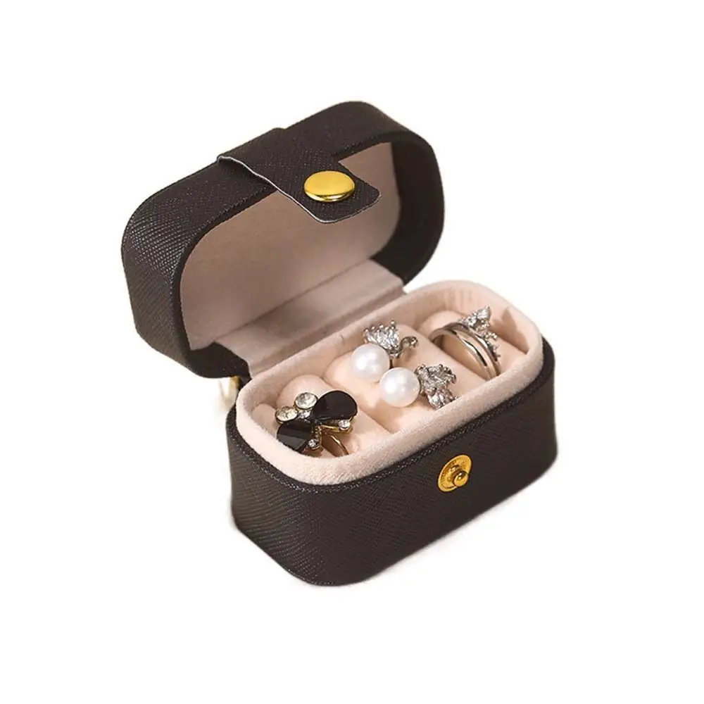 

Модная портативная дорожная подарочная упаковка из искусственной кожи, коробка для демонстрации колец, держатель для сережек, органайзер для ювелирных изделий, чехол для хранения ювелирных изделий