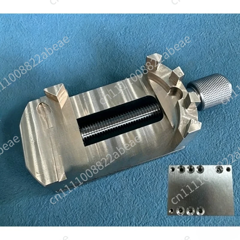 Watchmaker Repair Tools Pure Brass Bench Vise Clamps Crowns Straps Clamps Watch Movements and Backs Can Be Used in Bench Drills
