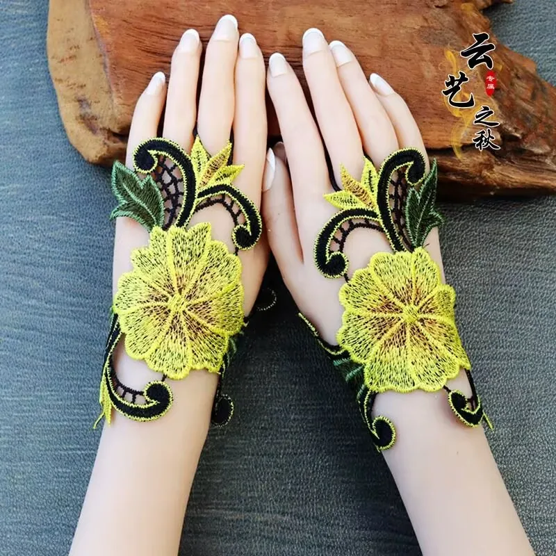 

Ethnic Embroidered Flower Half Finger Gloves For Women Floral Lace Wrist Gloves Weeding Wife Gift From Romantic Husband