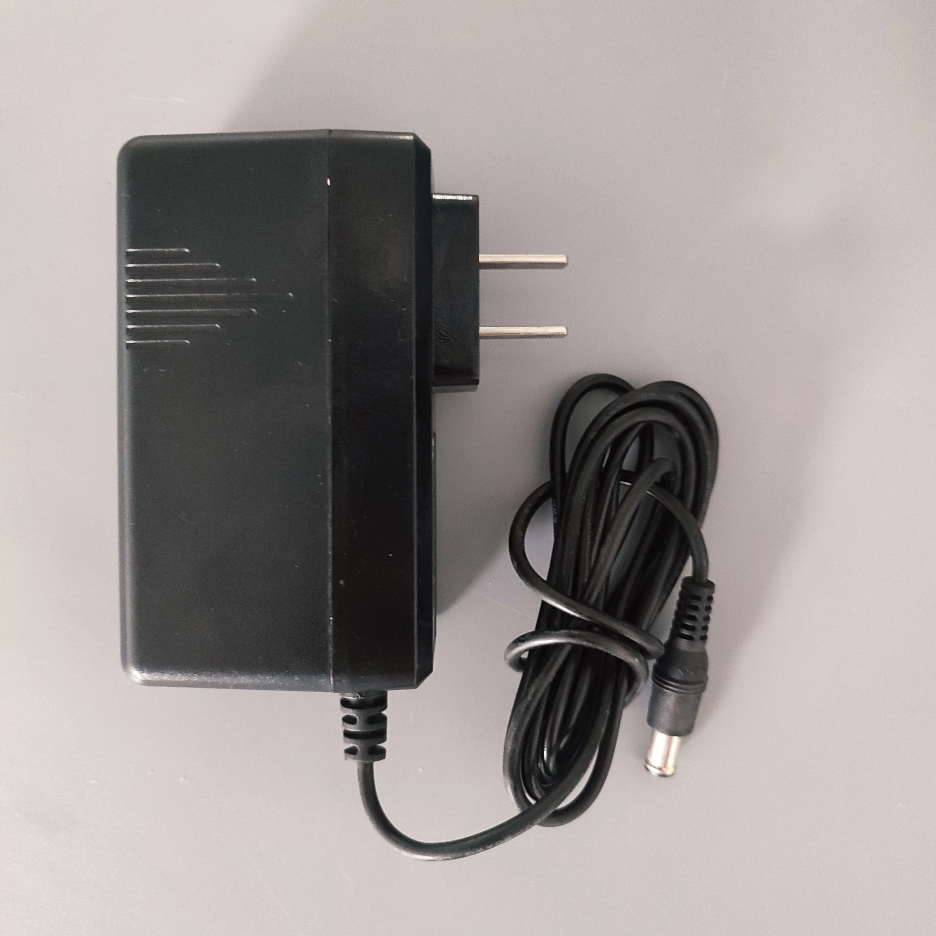 Genuine BN4400454C ADS-30NJ-12 14030GPCN Wall Charger AC Adapter 14V 2.14A Power Supply BN44 00454C BN44-00454C