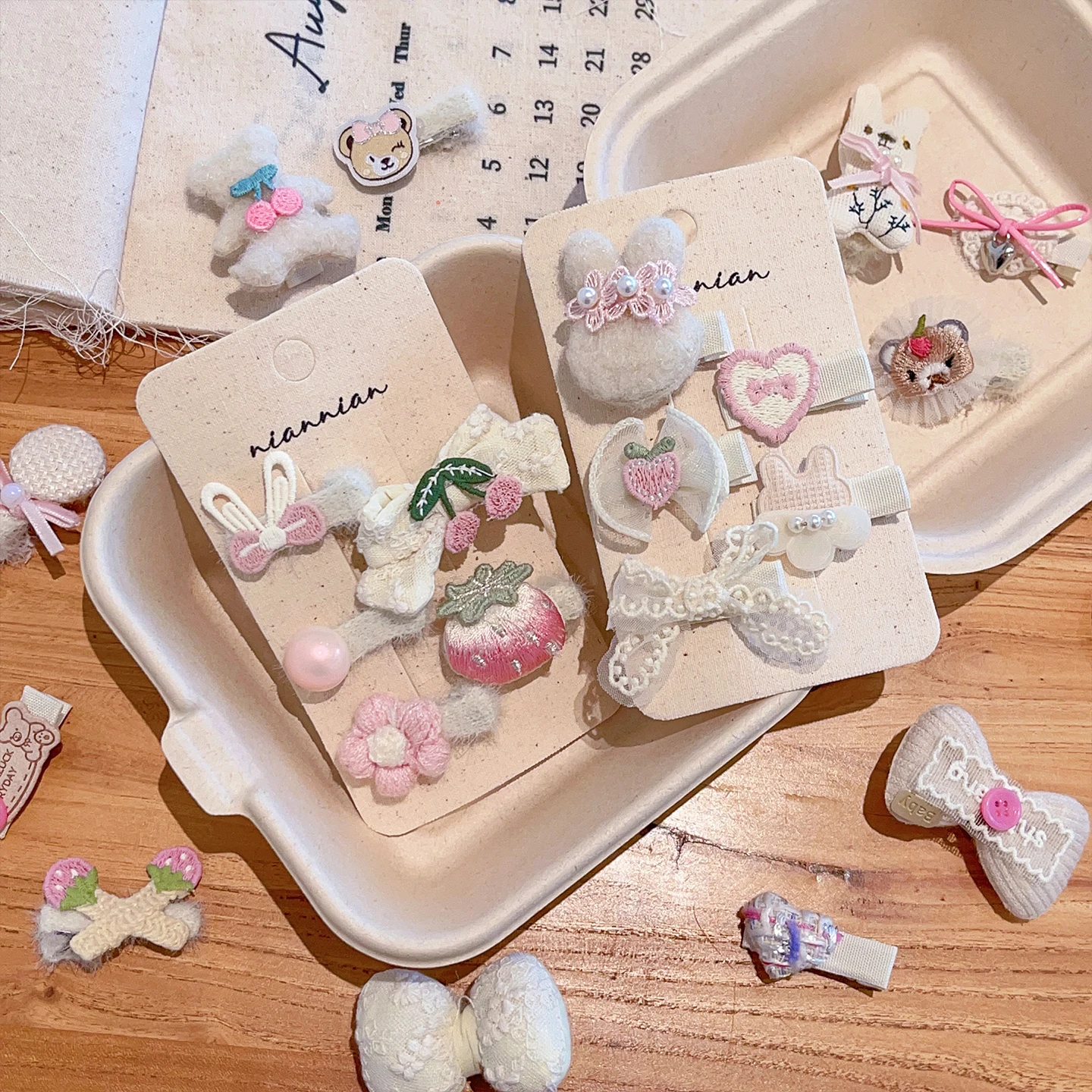 Neue Mode 5-teiliges Set Spitzen-Haarspangen mit Schleife für Frauen, Mädchen, Kinder, Niedliche Stoff-Haarspangen mit Cartoon-Tier- und Fruchtmotiven, Accessoires, Geschenk – Detail 2