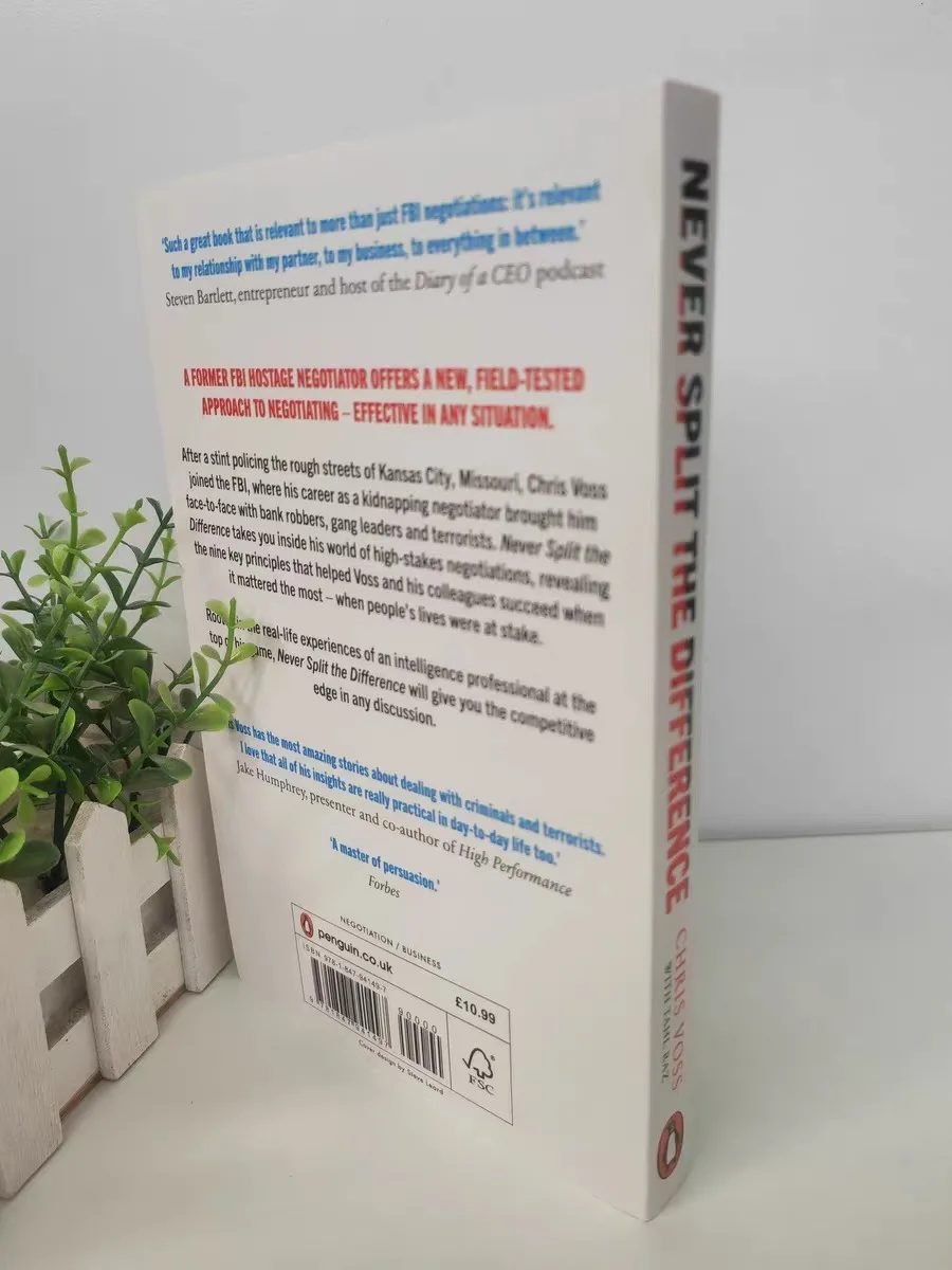 Never Split The Difference By Chris Voss Negotiating As If Your Life Depended on It Paperback Book in English