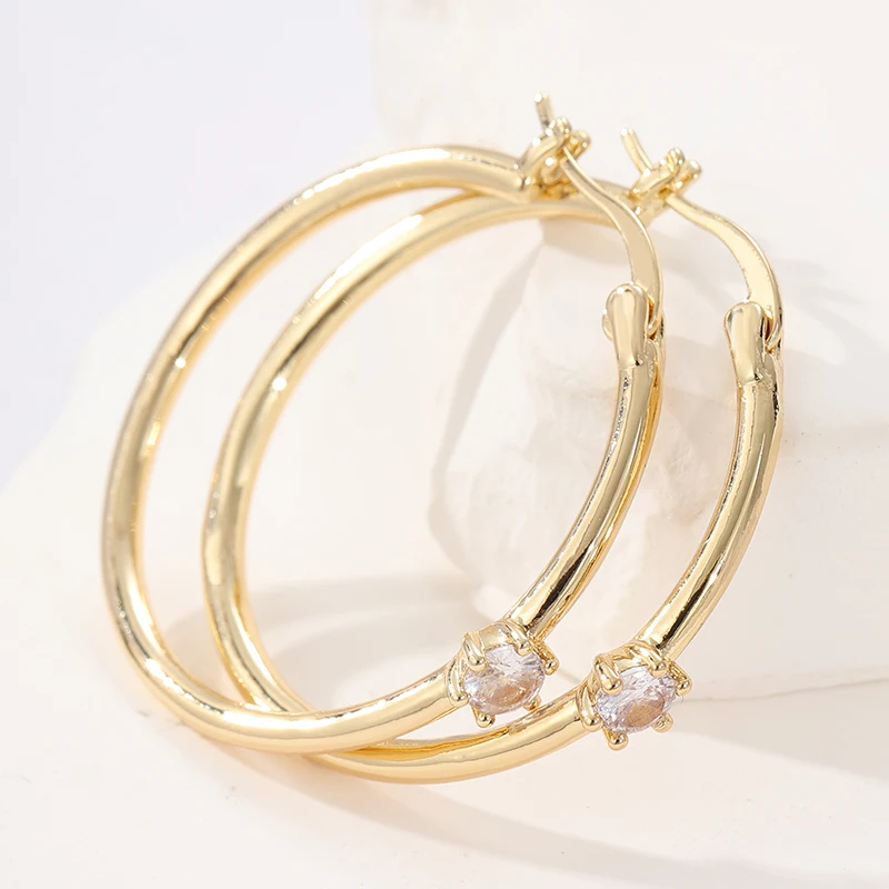 Classic Fashion Gold Color Women's Earrings Shine Inlaid with White Zircon Hoops Earrings Woman Jewelry