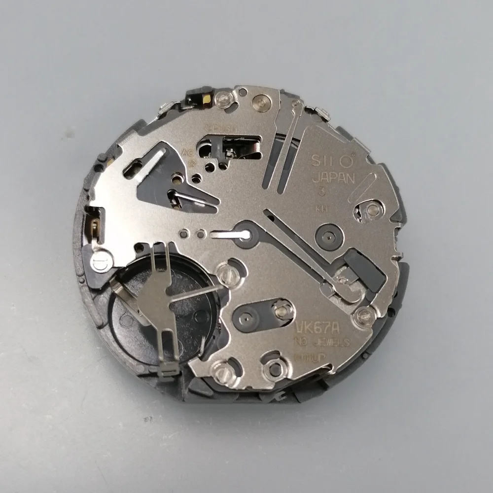 Japanese VK67 Quartz Watch Movement Electronic VK67A Movement At Three O 'clock Position White Calendar