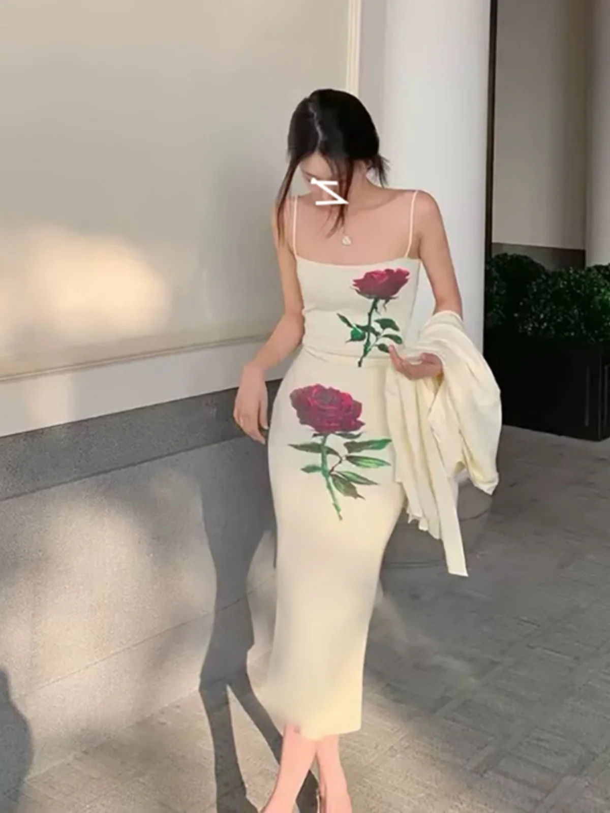 

Sexy Rose Print ter Top And High Waist Bodycon Skirt Set mid Length Polyester Spring Summer New Arrival Women's Faion