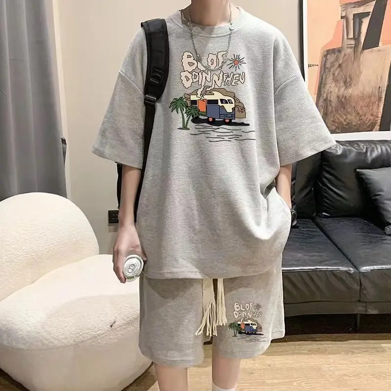 طقم شورت بأكمام قصيرة، مجموعة من ملابس رياضية للرجال، مع طقم مكون من قطعتين فضفاض من ماركة High Street العصرية الصيفية الرائعة