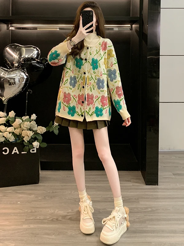 

Стильный вязаный кардиган для женщин: свободный крой, стройнящий силуэт, весна 2026, 3D-дизайн с цветами, удобный круглый вырез, длинный рукав