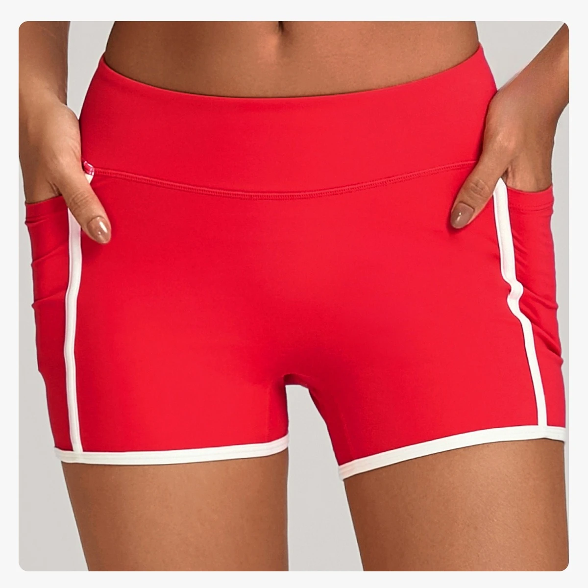 

Slim Fit Gym Workout Shorts Side Pockets Yoga Shorts Patchwork Color Block High Waist Yoga Wear Outdoor Sports Fitness Shorts