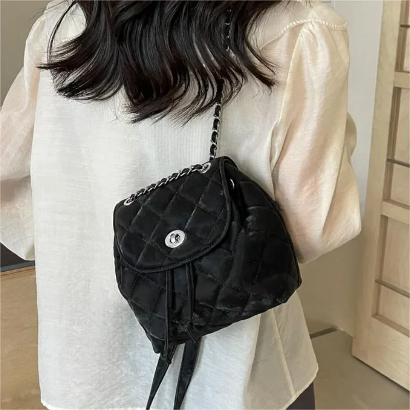 Small Fragrant Style Rhombus Chain Bag for Women Summer New Fashion Versatile Small Backpack Popular Super Hot Backpack