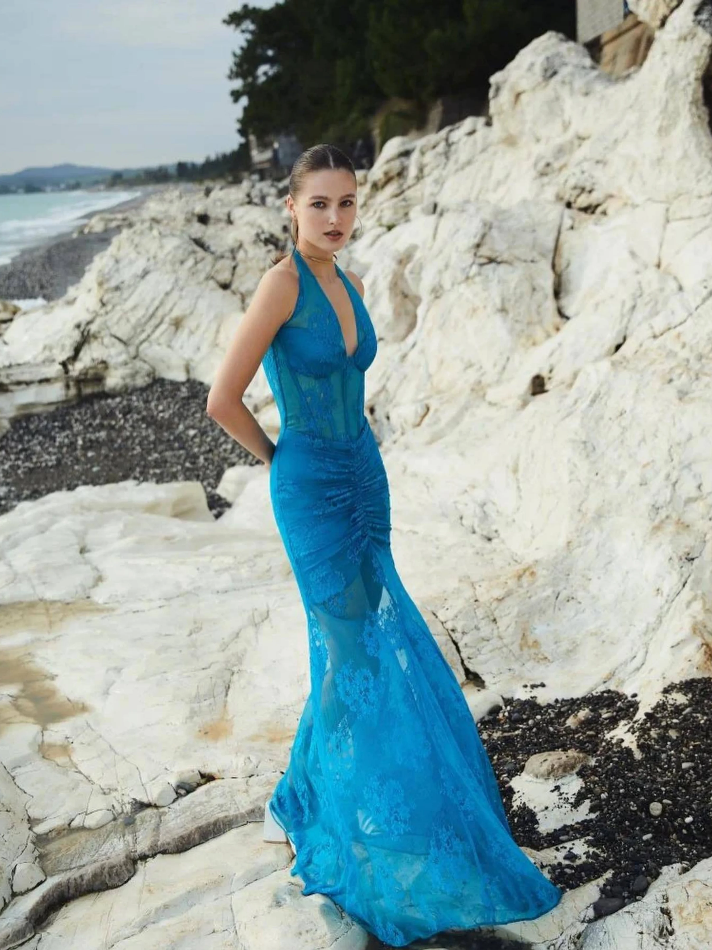 여성 블루 레이스 크로스 홀터 시스루 맥시 롱 드레스 여성 의류 럭셔리 화려한 이브닝 파티 프롬 웨딩 게스트 가운 드레스