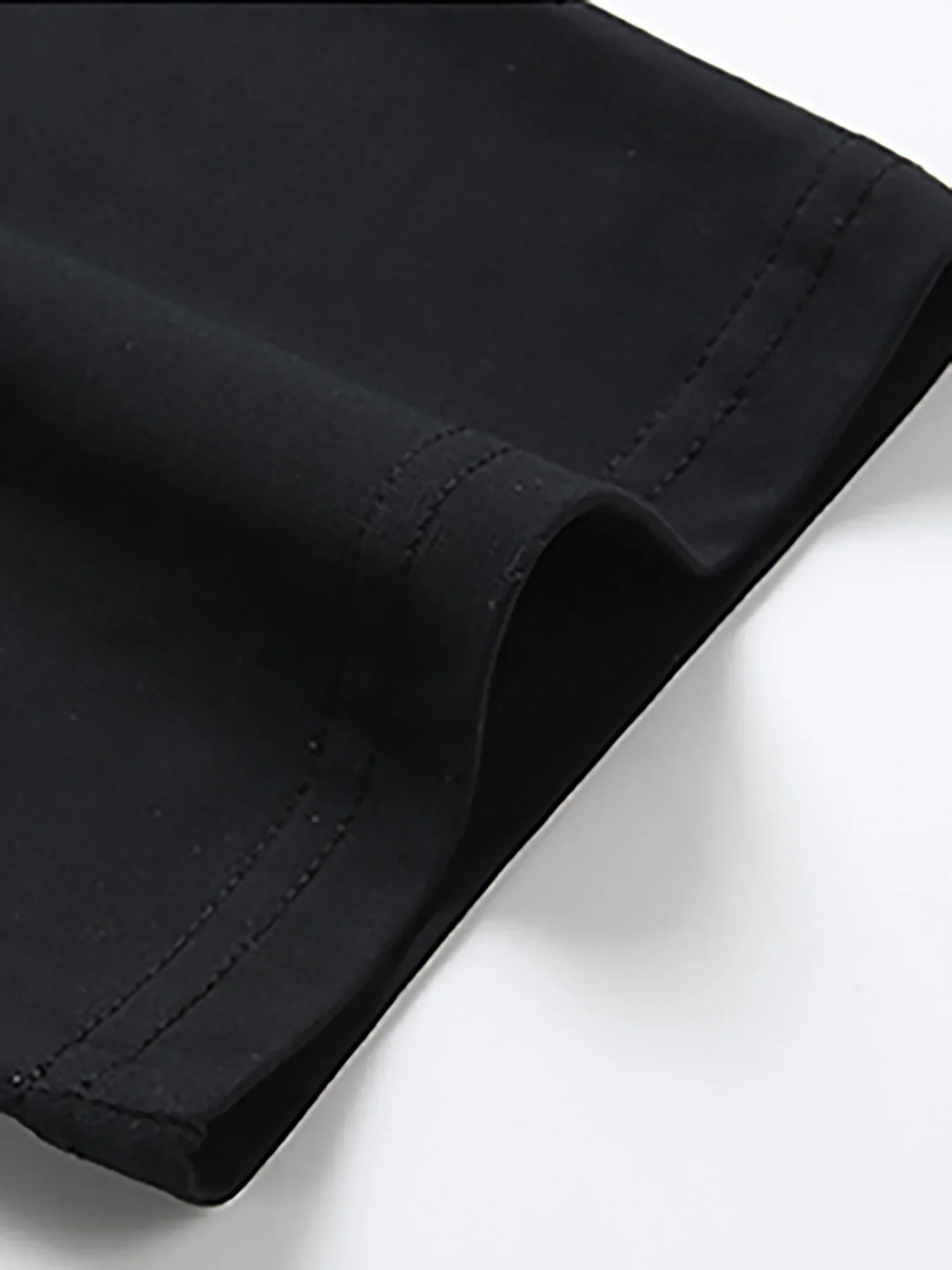 เสื้อยืดคอกลมพิมพ์ลายแมลงและตัวอักษร เสื้อแขนสั้นลำลองสำหรับฤดูใบไม้ผลิและฤดูร้อน เหมาะสำหรับฤดูใบไม้ผลิและฤดูร้อน