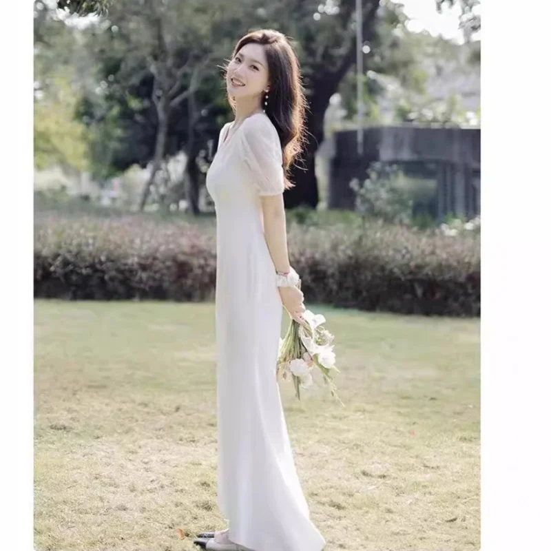 Платье во французском стиле с лицензией Свадебное атласное легкое свадебное платье Простое изящное помолвочное платье для путешествий Повседневная белая свадебная фата