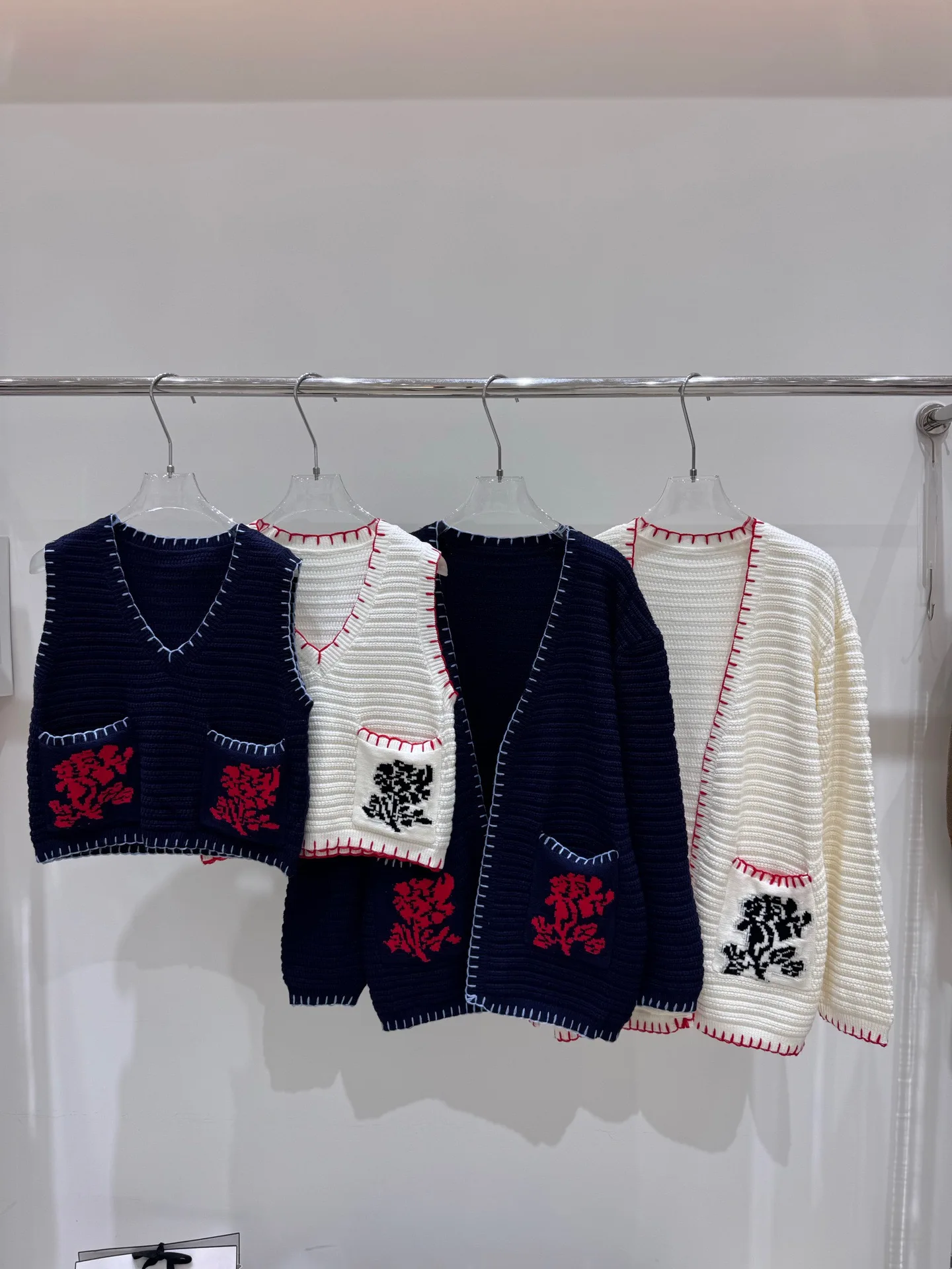 

Новый осенне-зимний кардиган VIBE в корейском стиле: модный дизайн, цветные блоки, вязаный пэчворк, средней длины, открытый, женский