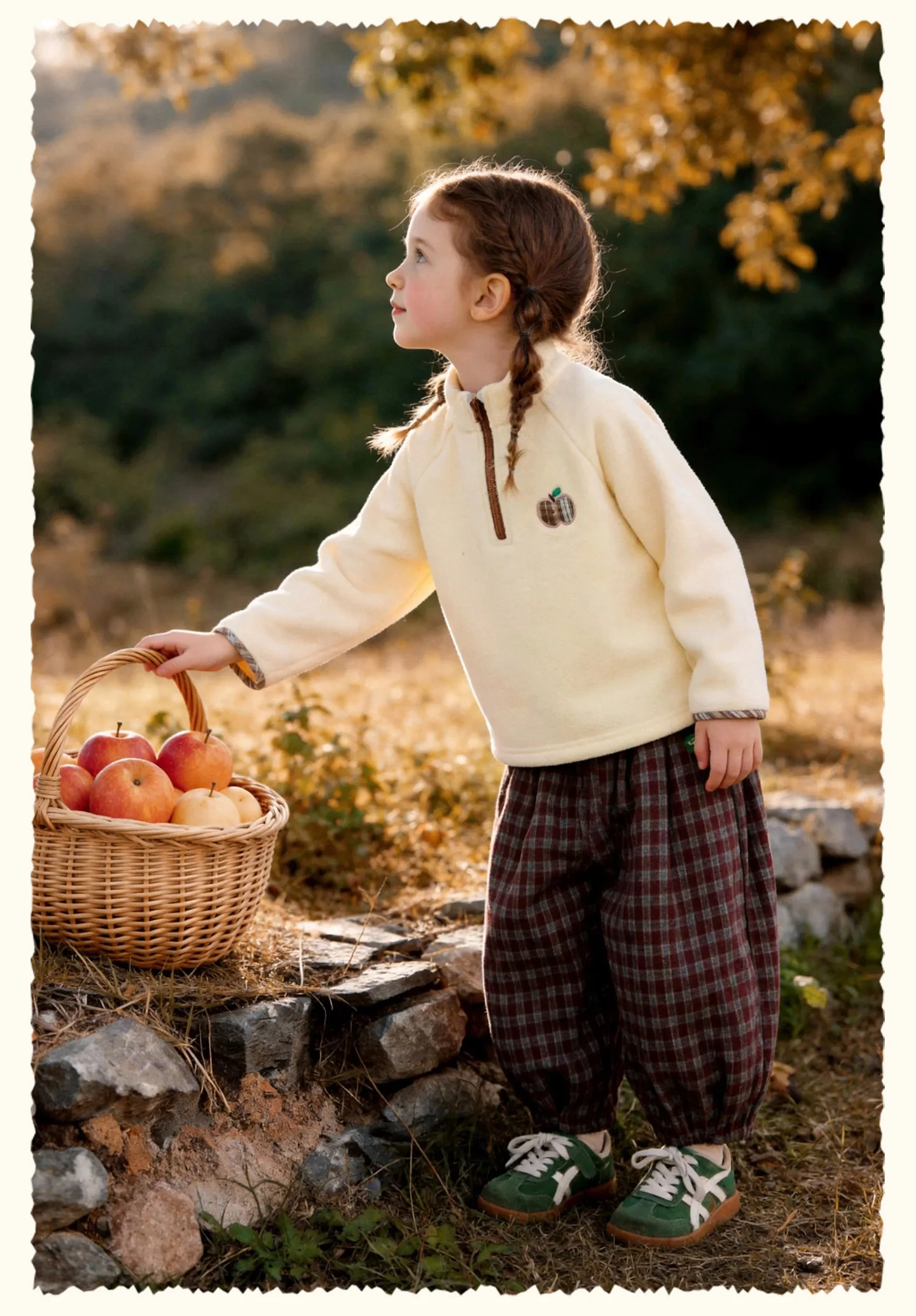 Amila 2026 Herbst Neue Kinder-Sweatshirt mit Stehkragen Vintage-Patch-Stickerei Farbblock Niedlich Verspielt Alltagstaugliches Vielseitiges Oberteil – Detail 17