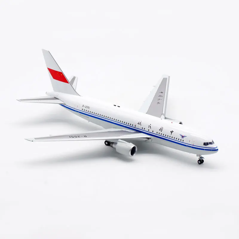 Diecast 1:200 Scale China Civil Aviation B767-200ER B-2551 Alloy Aircraft Model Collection Souvenir Display Ornaments