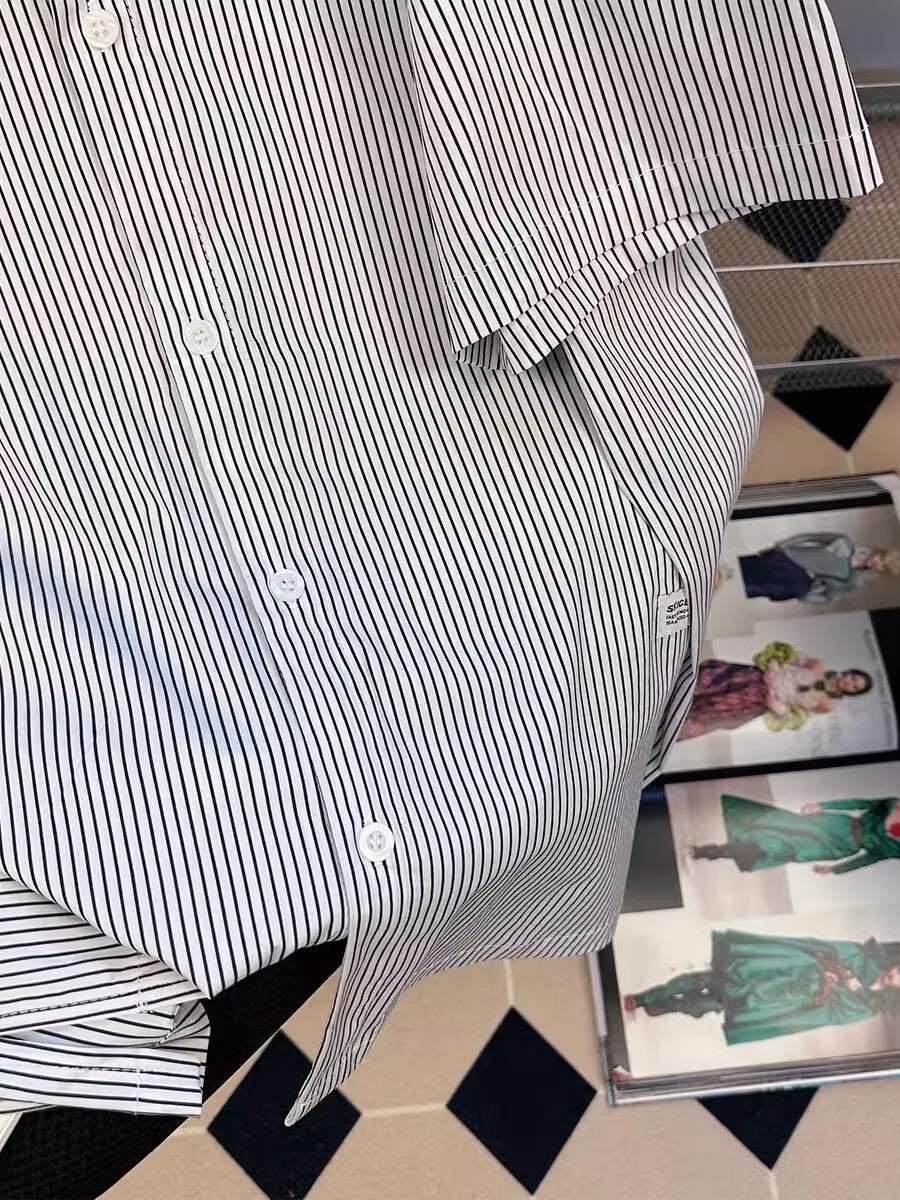 트렌디한 미국식 배색 스트라이프 또는 루즈핏 캐주얼 얇은 빈티지 남성 여름 상의 패셔너블 칼라