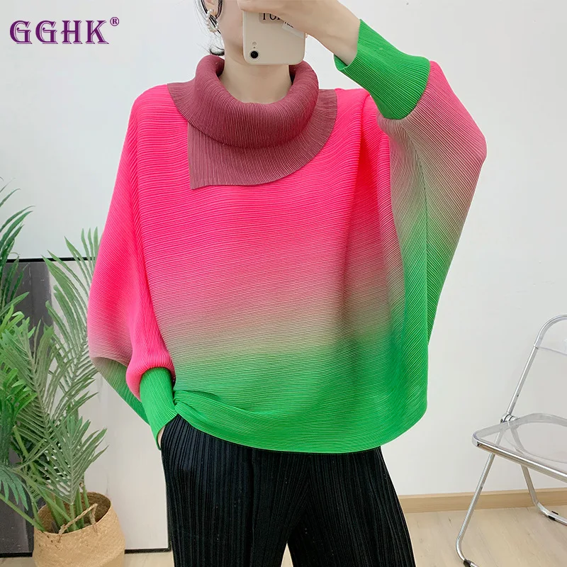 

GGHK Miyake Pleated Autumn New Gradient Women Tops Scarf Neck Bat Sleeve Design Retro Tops Fashion Female Clothing