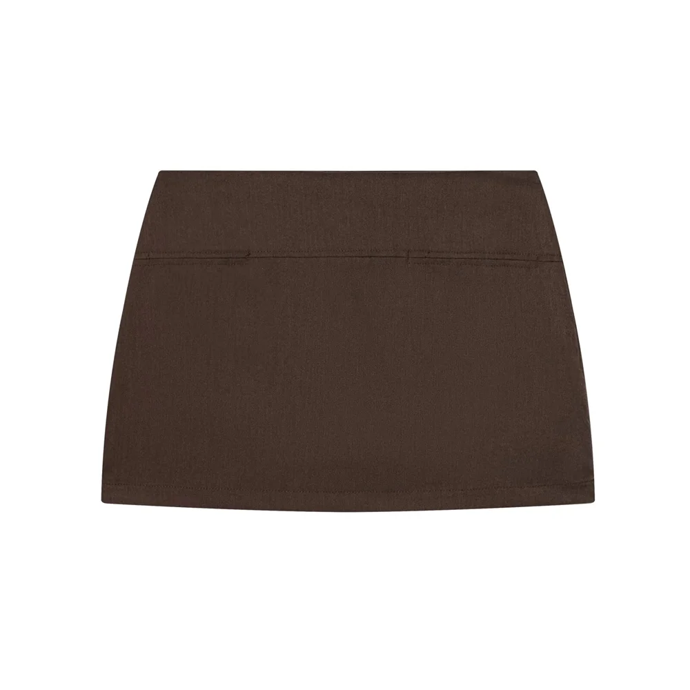 

Новые женские шорты-бермуды 2026 года во французском стиле с декоративными карманами и низкой талией