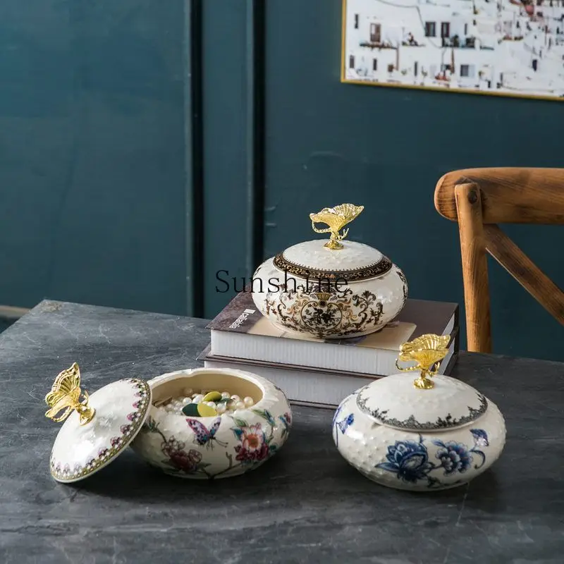 

American retro ceramic ashtray with lid jewelry box living room storage creative ornament