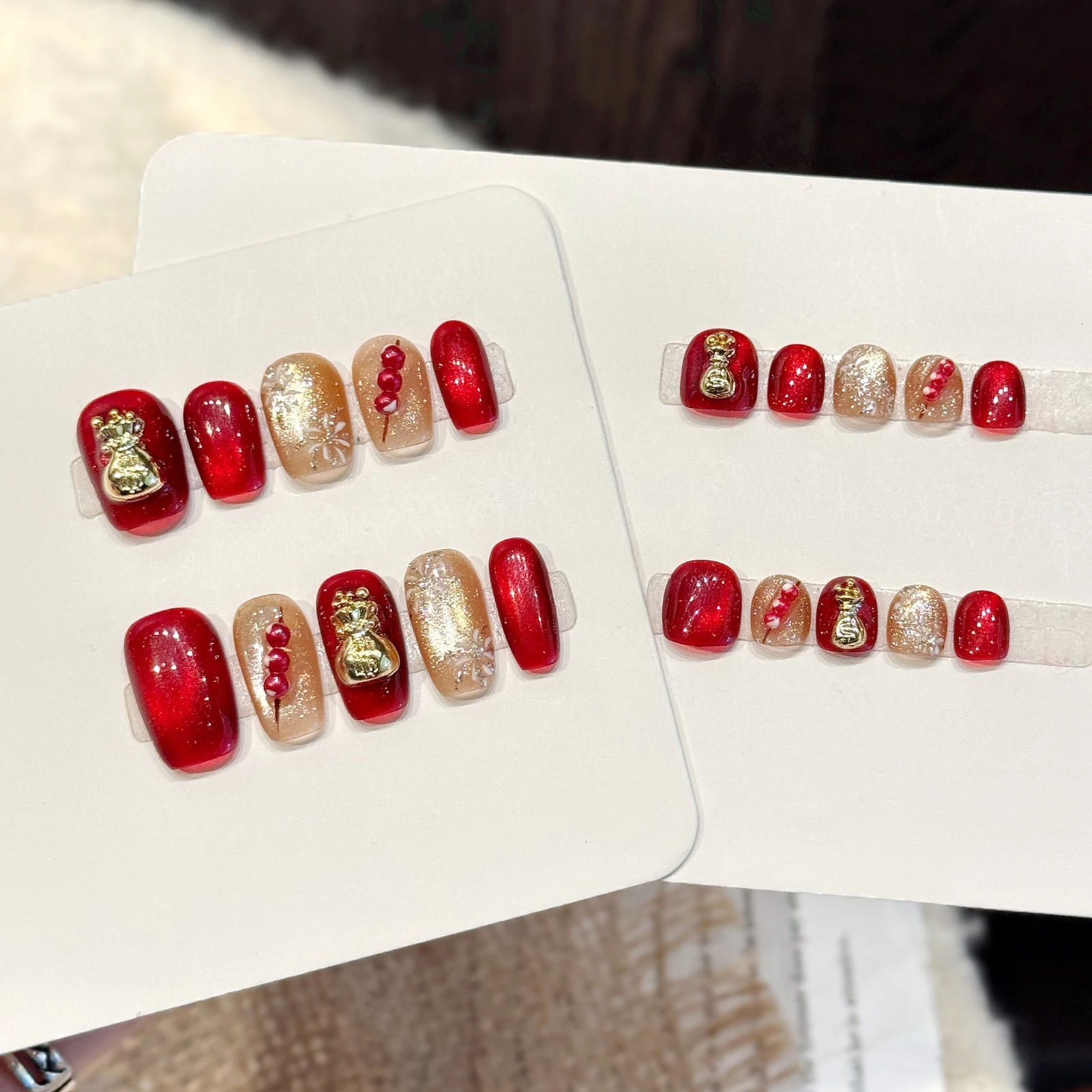 10pcs Red Gold Cat's Eye Press On Nails Lucky Cat New Year Fake Nails Handmade Manicure Square Glitter Nails Stickers 3D Decor