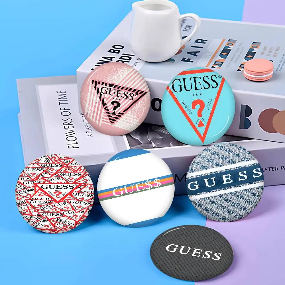 Fashion G-Guess-s Tinplate Soft Button Pin Brooch Metal Badge Custom Jewelry Accessories Hat Bag Lapel