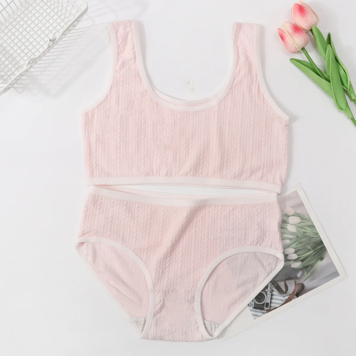Girl's Bra Developmental Period Vest Cotton Soft and Comfortable Underpants Lightweight and Breathable Children's Underwear Set