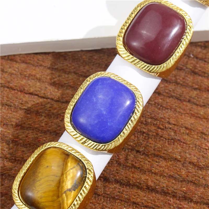 HUANZHI 2024 New Geometric Square Stone Vintage Ring Chunky Gold Color Trend Personality Jewelry for Women