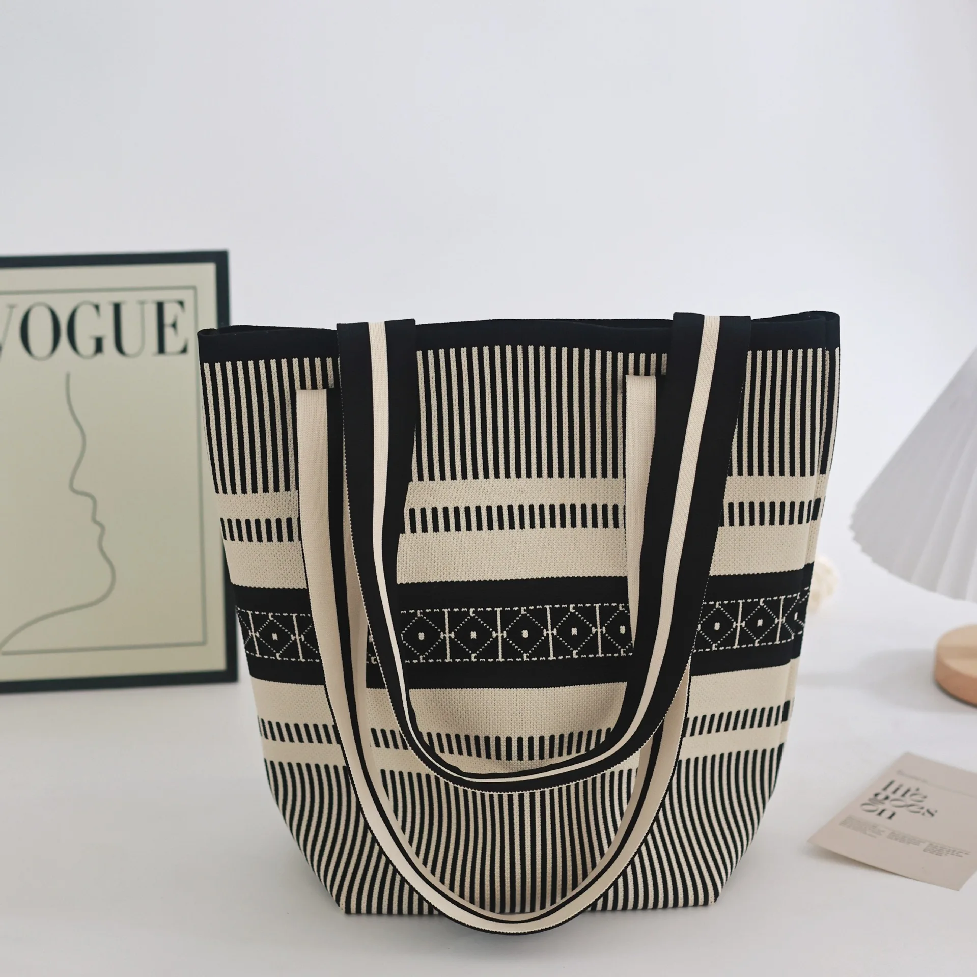 Women'S Bag Portable Large Capacity Striped Tote Handbag Handmade Knitted Bucket Phone Bags Large Capacity AutumnWinter Handbags