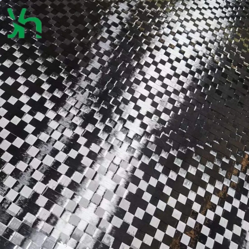 قماش من ألياف الكربون خفيف الوزن للغاية 12K 200 جرام - سحب منتشر لألواح هيكل السيارة الرياضية عالية الأداء