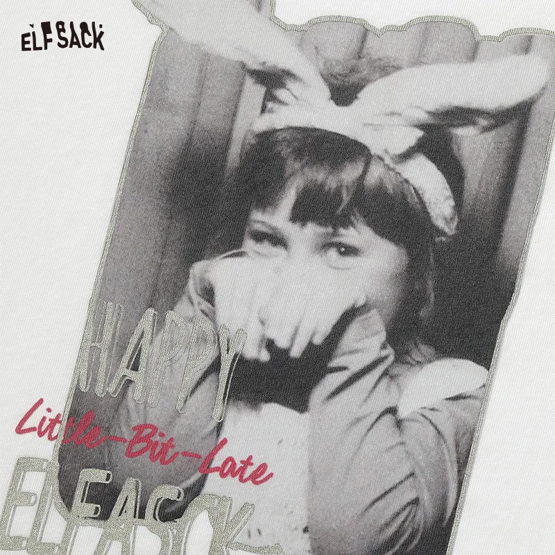 ELFSACK 2025 Autumn New Arrival Casual White American Print Long Sleeve Tee Loose Lightweight Top For Woman