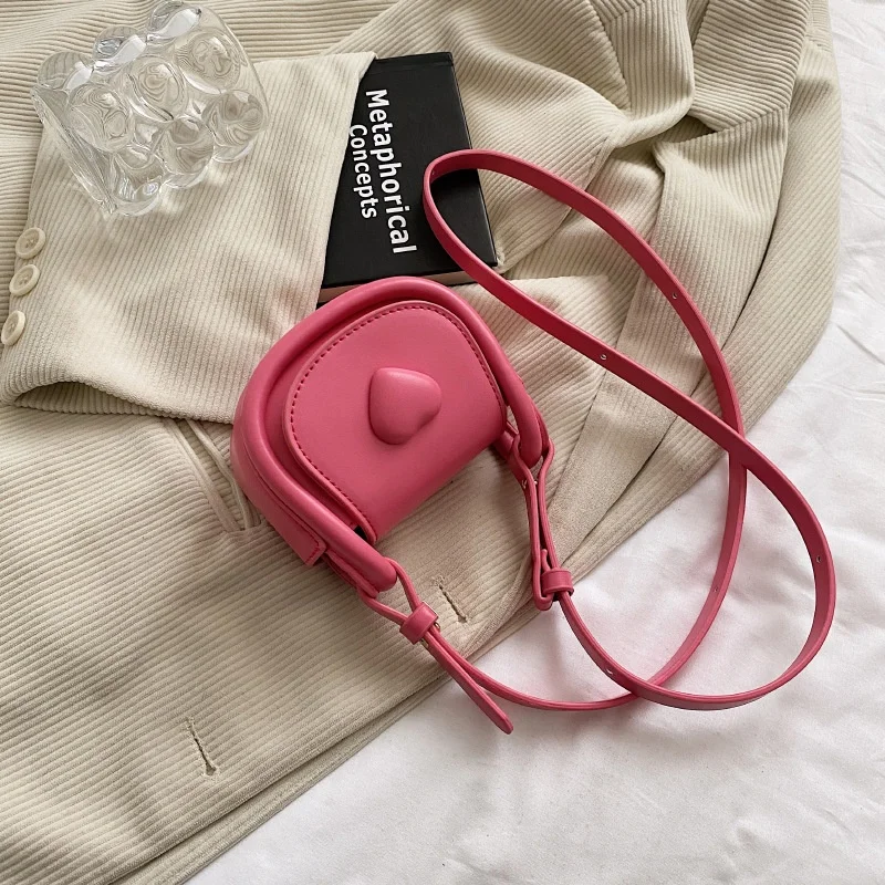 

Милые женские маленькие квадратные сумки на плечо с сердечком, модная женская сумка-мессенджер, простая женская сумка через плечо, сумка