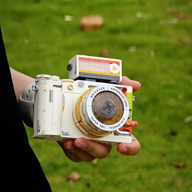 2025年新作 組み立てブロック DIYカメラモデル ままごとクリエイター 組み立ておもちゃ 子供の誕生日 女の子へのプレゼント パズル 手作り